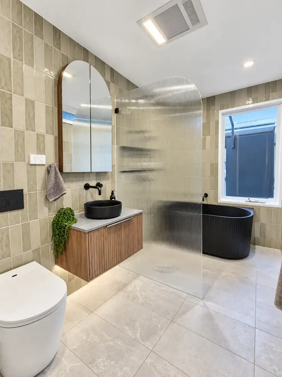 Chippendale - Main Bathroom - after renovation